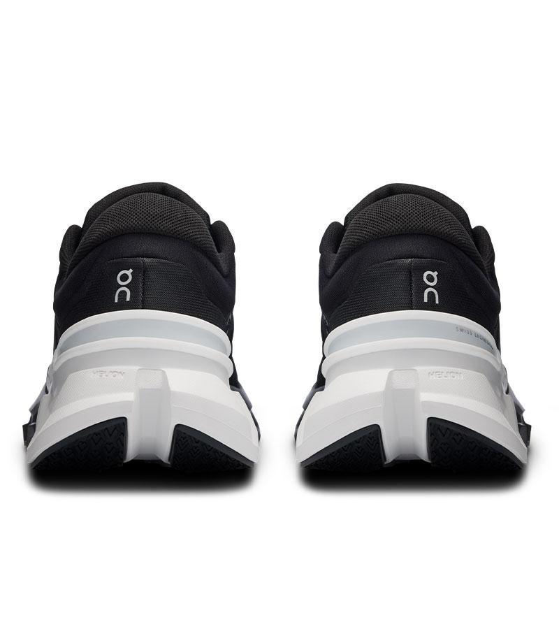 ON RUNNING - Cloudflyer 5 Black/White M10-SAMPLE-FW24